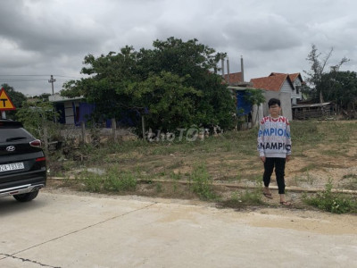 Đất Mộ Đức, Quảng Ngãi, cách biển 40m, đủ tiện ích