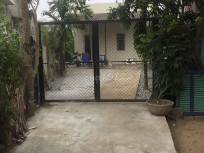 NHÀ MặT TIỀN ĐƯỜNG BÍCH KHÊ.