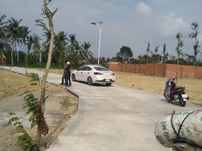 Đất đẹp , Giáp đường Tỉnh lộ 628 . Giá 260 triệu