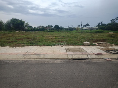 Nhà Phố 3 Tầng Khu Đô Thị Trung Tâm Thành Phố Quản