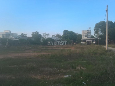 Đất xã Bình Chánh Bình Sơn Quảng Ngãi 180m2