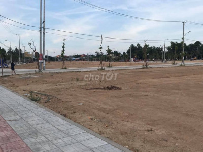 TẠI SAO là dự án Đông Yên mà không phải dự án khac