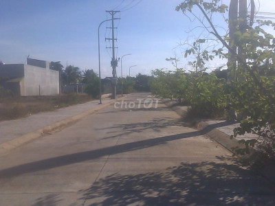 Đất Bình Long Bình Sơn Quảng Ngãi 250m2