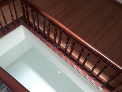 Nhà 3 tầng cho thuê