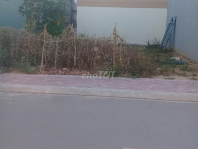 Dự án Phát Đạt Bàu Cả. Ở khu này vừa trung tâm,