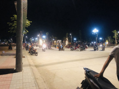 ĐẤT cạnh UBND Bình Dương - QNgai (Giá covid)