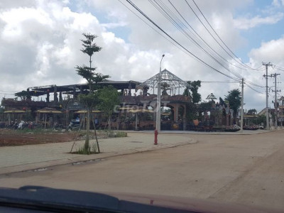 Bán đất mặt đường 10,5m