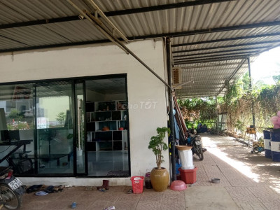 Mặt tiền kinh doanh 200m2 mặt phố .đường lê thánh