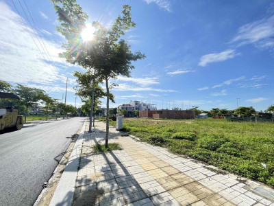 Cần Bán GẤP 3 lô ngay tttp quảng ngãi. bao sổ