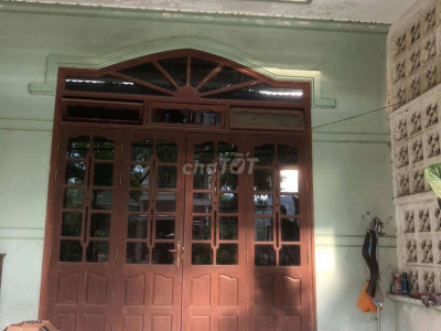Cần bán gấp nhà cấp 4 nằm trên ql 24b