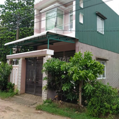 NHÀ 1 TRỆT 1 LẦU MẶT TIỀN BỜ BẮC SÔNG TRÀ