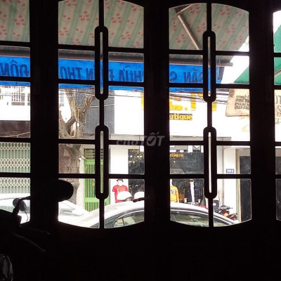Mặt bằng kinh doanh 30m2. Mặt phố đường Phan Đình