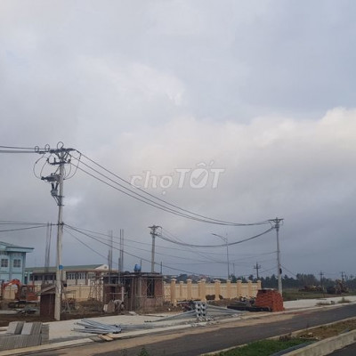 cần tiền bán gấp lô đất 100m2  La Hà Tư Nghĩa