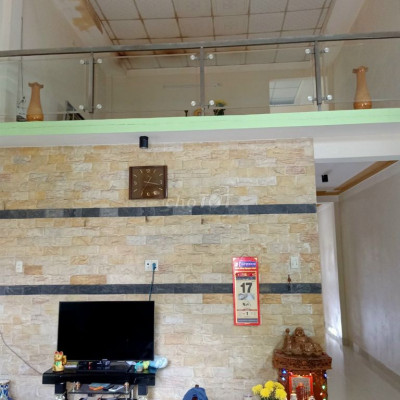 Bán Nhà MT Khu Tây Bàu Giang Gía Chỉ 1 xxx tỷ