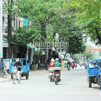 Đất kinh doanh sầm uất Nguyễn Công Phương