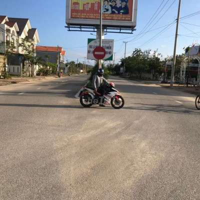 Phạm Văn Đông đường 32m . Em Có 2 xuất . Giá mềm