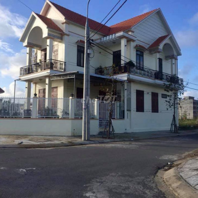 Bán đất Tăng Long Cạnh UBND xã- 150m2 -2 mặt tiền