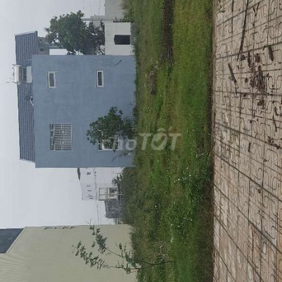 Đất mặt tiền Đặng Thùy Trâm sát bên trường Sao Mai