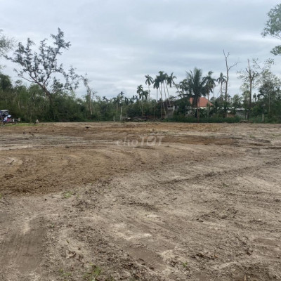 Bán gấp vài lô Đất ven Tp.Quảng Ngãi giá 180/lô.