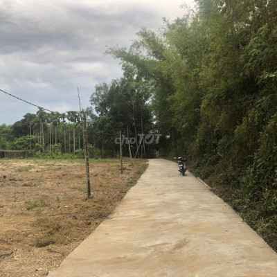 giá siêu rẻ 180 triệu/ nền tại Quảng Ngãi