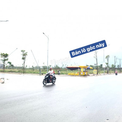 Lô góc kinh doanh mặt tiền Nguyễn Công Phương 214m