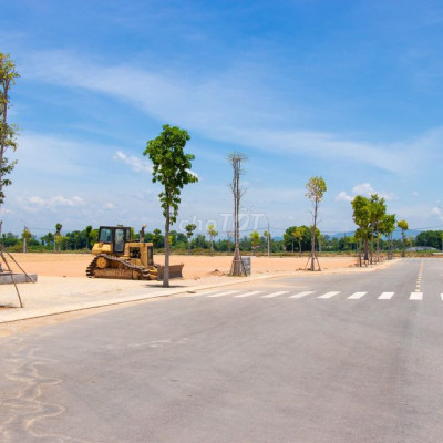 Bán lô gócsiêu to mặt tiền đường nguyễn congphuong