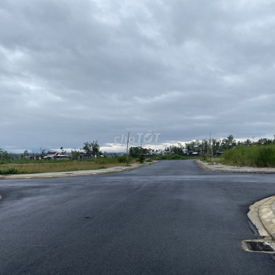 Đất giá tốt ngay trung tâm huyện Sơn Tịnh, Q. Ngãi