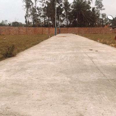 Đất đẹp Hộ khẩu TP Quảng Ngãi giá 300 triệu đồng