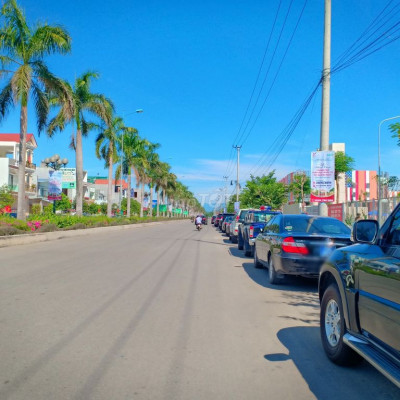 Bán Lô Đất Mặt tiền Huỳnh Thúc Kháng Giá Sập Sàn