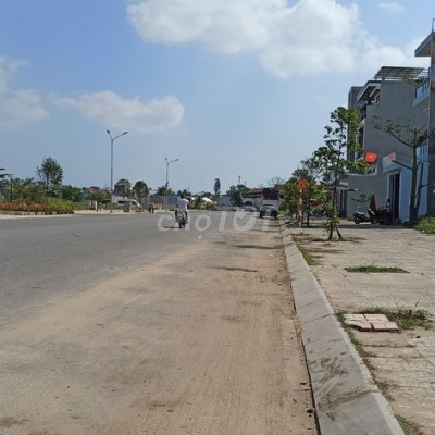 Bán Đất Xây Biệt Thự Đường Lê Thánh Tôn,Quảng Ngãi