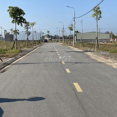 Bán đất giá rẻ đối diện công viên , khu vui chơi