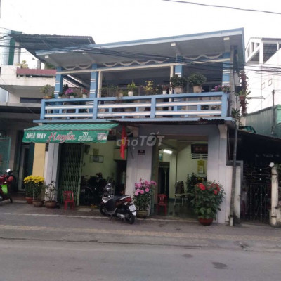 Nhà 1trệt 1 lầu