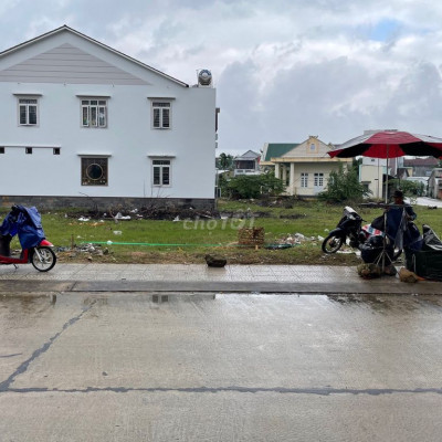 Lô đất siêu đẹp tại chợ thị xã Đức phổ