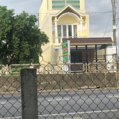 Nhà 1 trệt 2 lầu 84.15m2 ở Quãng Ngãi