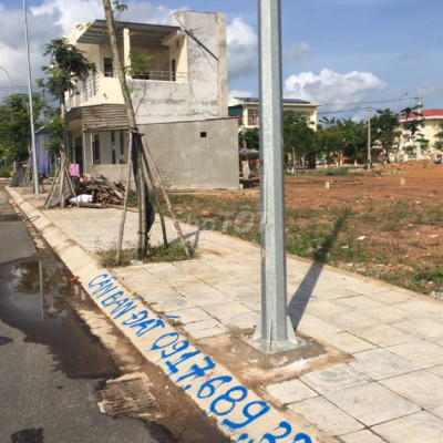 Bán đất 2 mặt tiền 5m5 An Phú-mộ đức-quảng ngãi