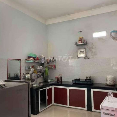 Bán nhà TTTP Quảng Ngãi đường Nguyễn Trãi gái