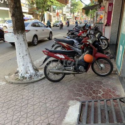 Nhà 3 tầng, MT đường Quang Trung TP Quảng Ngãi