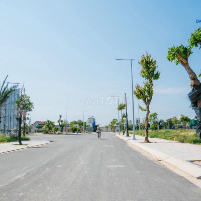 Suất ngoại giao An Điên Phát trung tâm La Hà Qngai