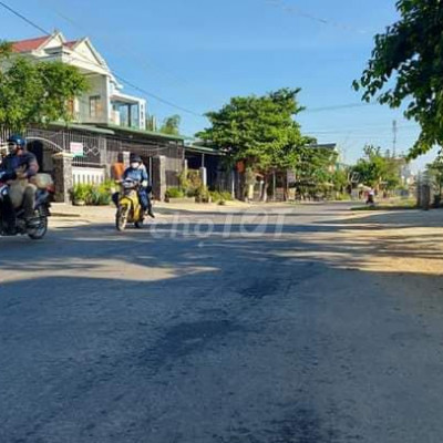 ĐẤT NỀN QUANG TRUNG GIÁ RẺ