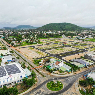 Đất nền mặt tiền Trần Hưng Đạo, đối diện Coopmart