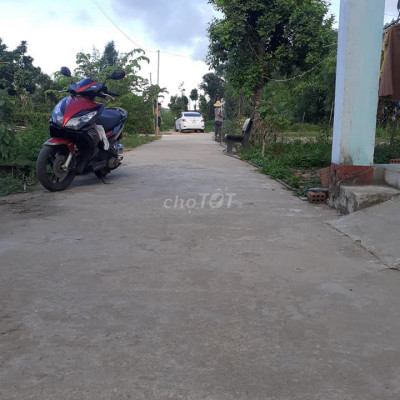 bán nhà gác lững 125m2 khu công nghiệp vsip