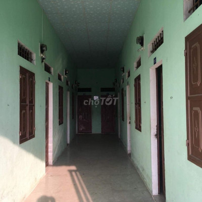 Nhà trọ 10 phòng đang hoạt động tốt.