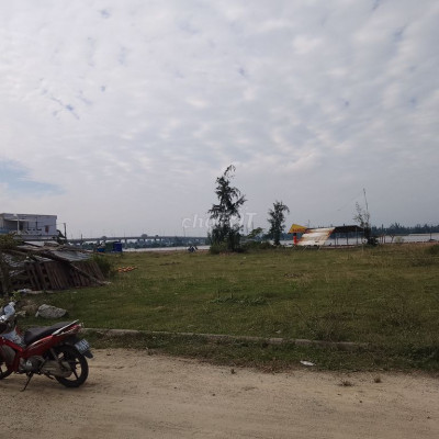 100m2, bờ kè Bình Đông,View sông Trà Bồng.