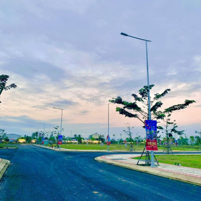 Bán gấp lô đất 115m2 đường 7m đối diện siêu thị