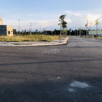 Bán lô kề góc đường 20m5 gần công viên Phú Điền