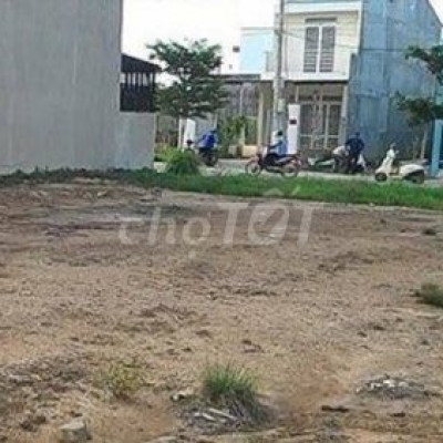 Bán đất nằm gần Bùng binh Lê Lợi Quảng Ngãi 120m2