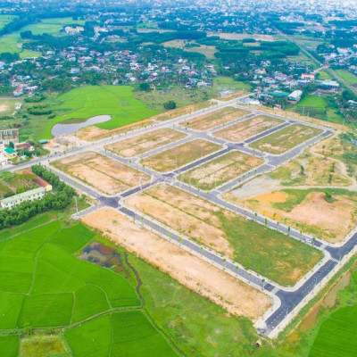 ĐẤT GẦN MẶT TIỀN NGUYỄN CÔNG PHƯƠNG-ĐỐI DIỆN CHỢ