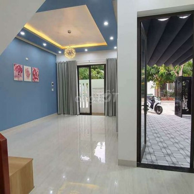 Bán gấp nhà Ngọc Bảo Viên