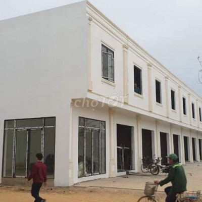 Bán shophouse 2 tầng 2 mặt tiền, vào ở kinh doanh