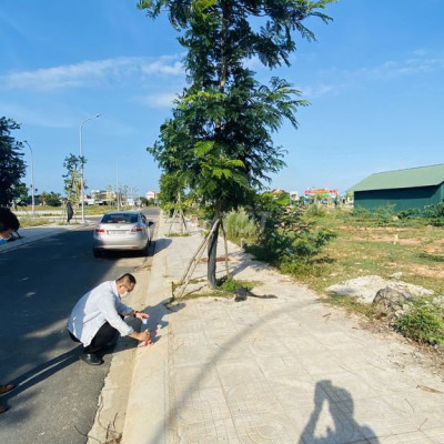 Bán gấp lô góc đường 27m ngay ủy ban huyện Mộ Đức